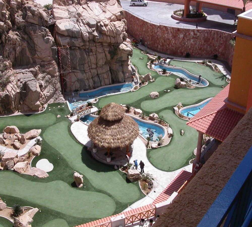 Flagstaff artificial putting green