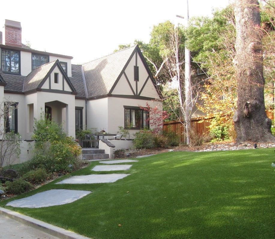 Flagstaff synthetic grass landscaping
